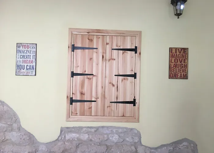 Affittacamere Zouglas App 3*