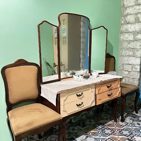 Zouglas App 3* Limassol