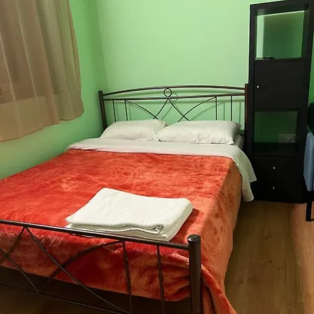 Zouglas App Casa de hóspedes