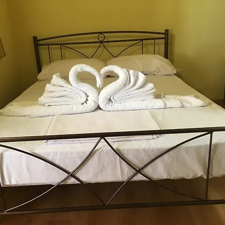 Zouglas App Casa de hóspedes